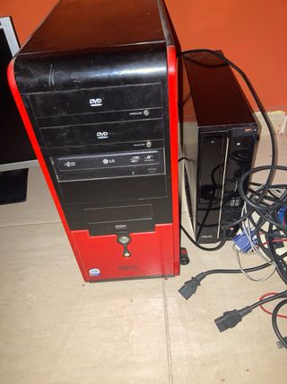 Torres de ordenador en buen estado