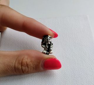 Charm Cruella Disney