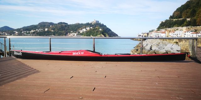 Kayak mar travesía Inuk Nelo