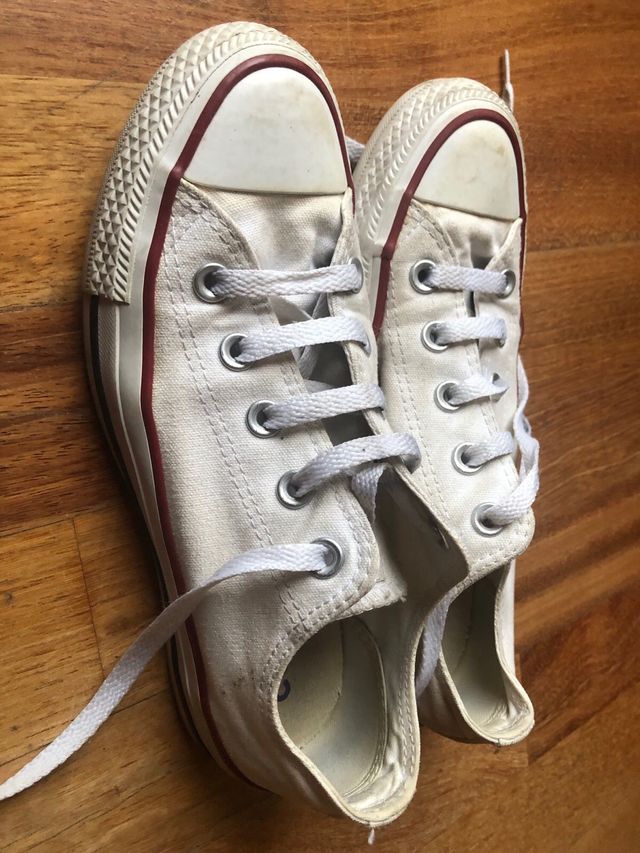 Converse blancas