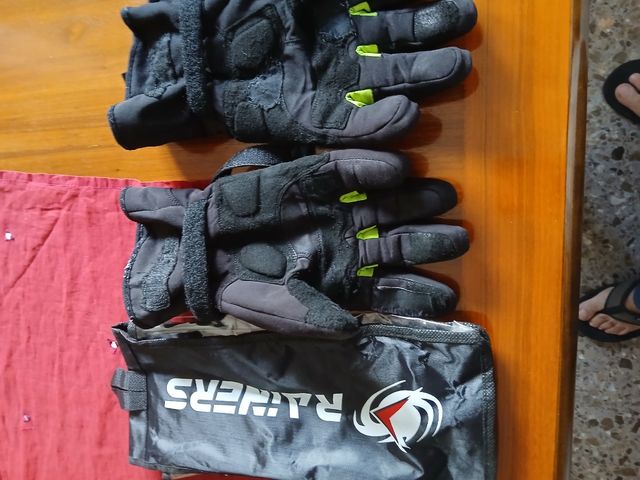Guantes de moto