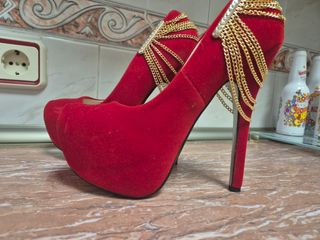 Varios zapatos fiesta