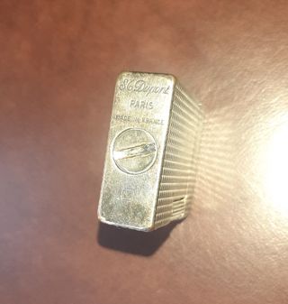 Encendedor S.T Dupont bañado en oro