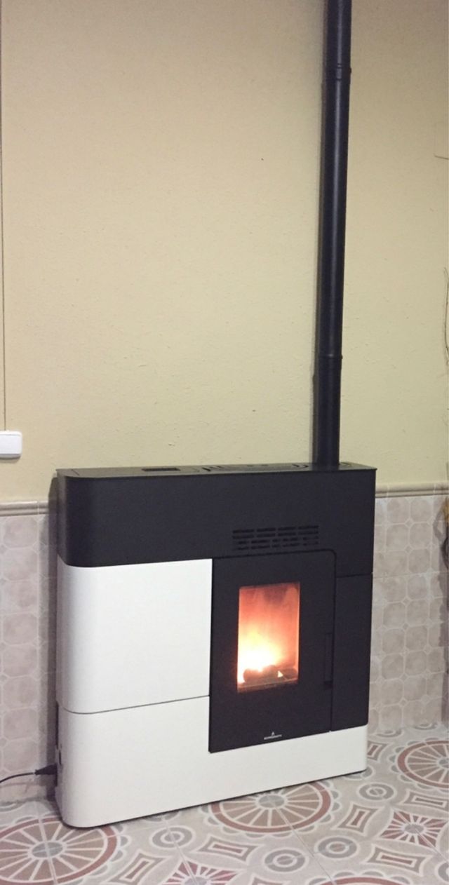 Estufa Brompi, mod. Clara