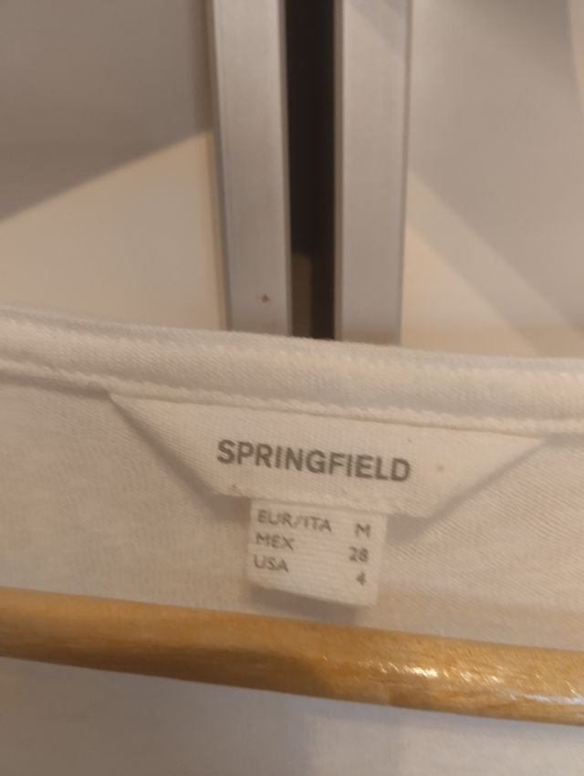 Camiseta dos materiales. Springfield