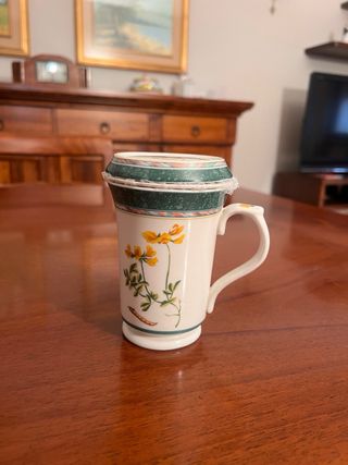 Tisaniera nuova in ceramica