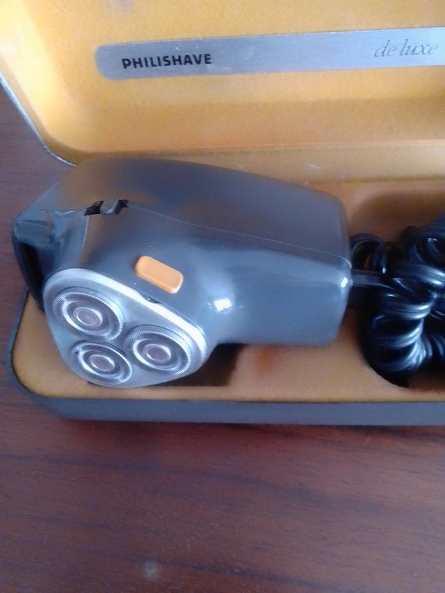 Maquinilla de afeitar antigua