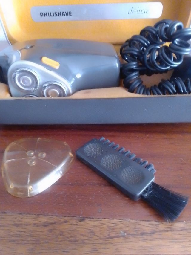 Maquinilla de afeitar antigua