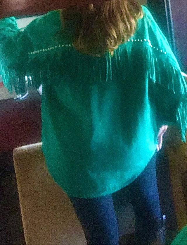 Sobrecamisa/camisa flecos y tachuelas