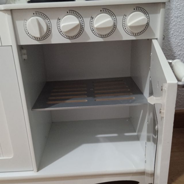 Cocina madera clasica y complementos