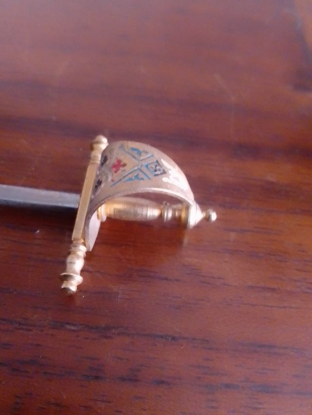 Palillero de espadas