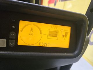 SE VENDE / ALQUILA CARRETILLA ELEVADORA ELECTRICA