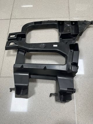 Guia soporte paragolpes trasero derecho citroen c5