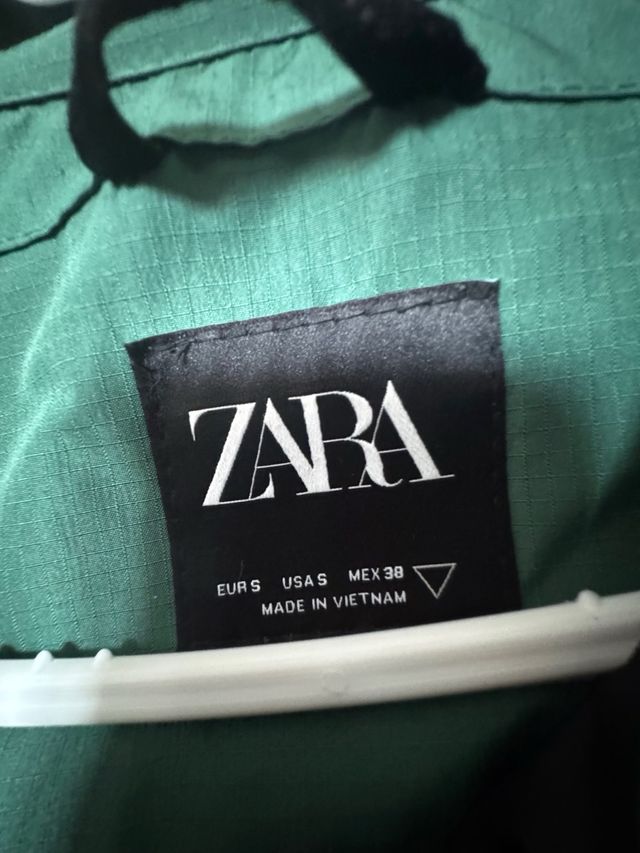 Plumifero verde  Zara