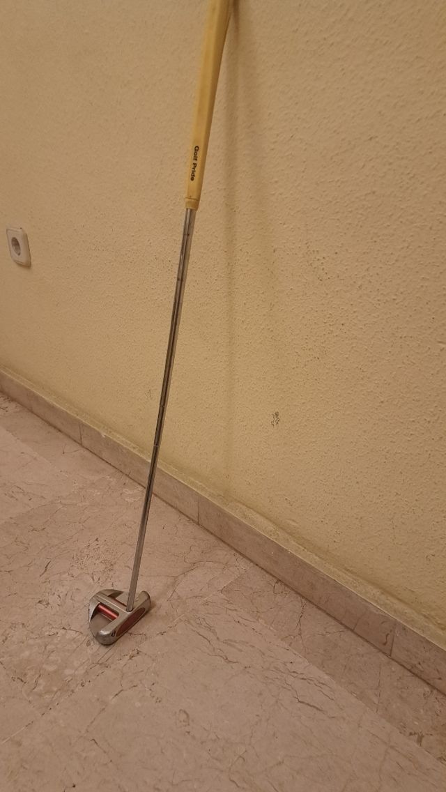 Putter emblematico rosso Taylormade