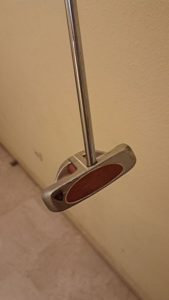 Putter emblematico rosso Taylormade