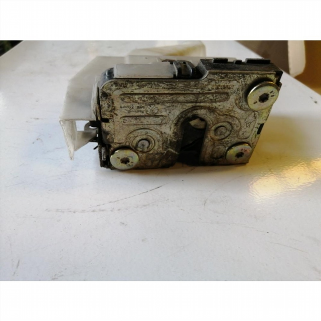 Cerradura puerta trasera derecha Renault M c_57448