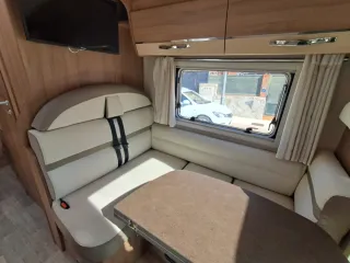Vendo mi autocaravana.