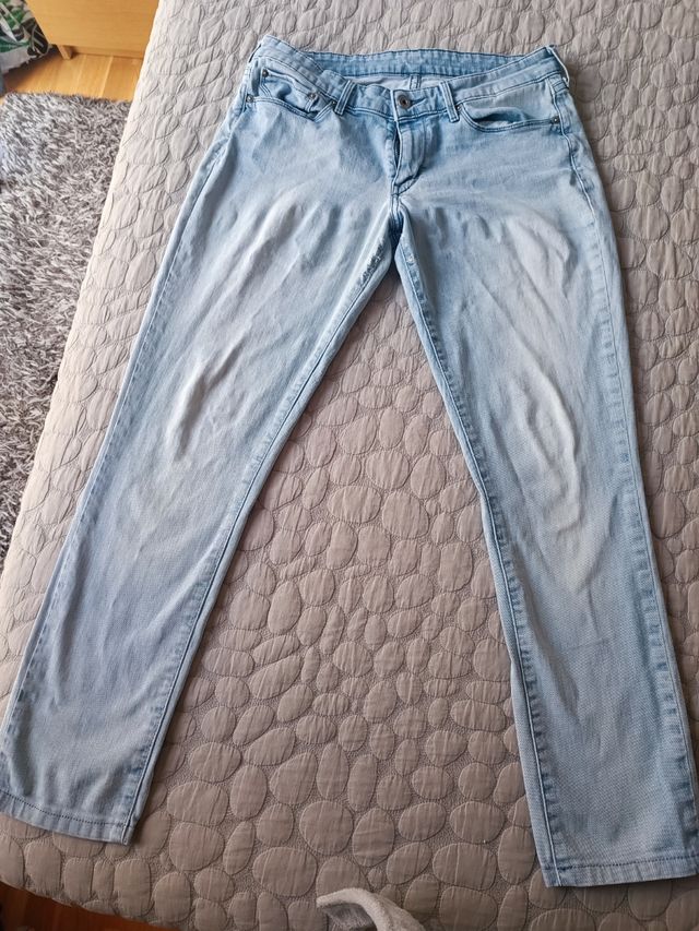 Levis curve talla 40