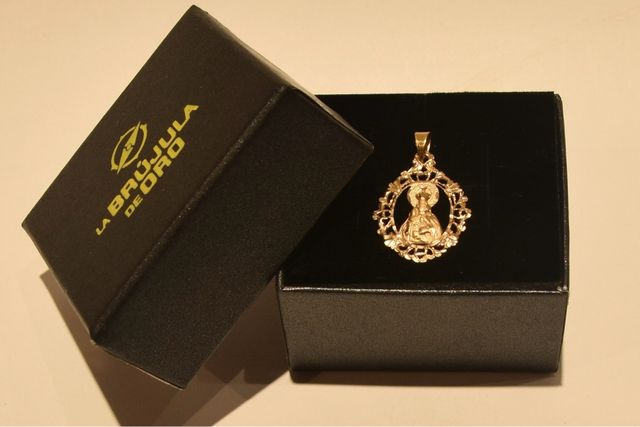 VIRGEN DEL ROCIO DE ORO 18K/2.4Gr