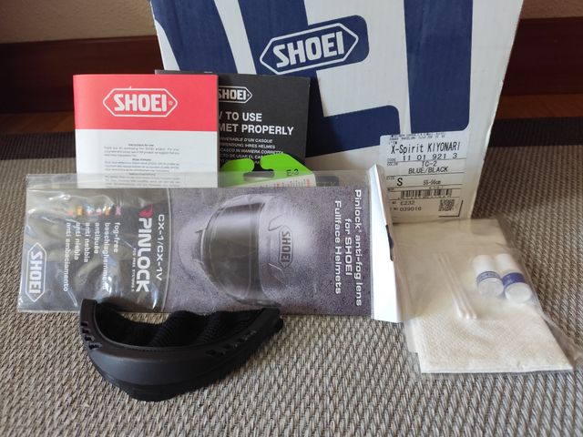 Capacete Shoei.