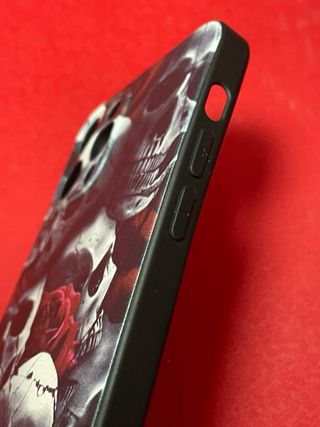 Funda iPhone 12 pro calaveras