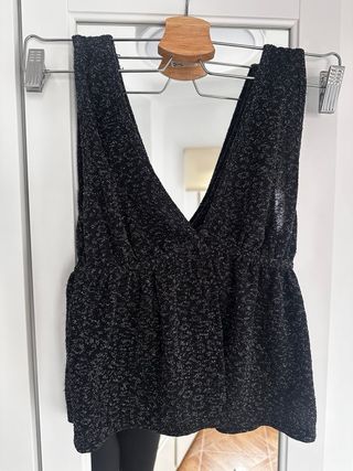 Top negro brillo de Pull & Bear