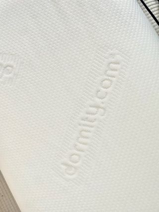 Almohada viscoelástica nueva