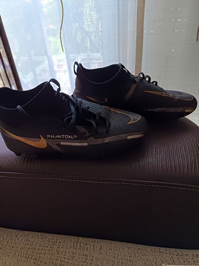 Botas fútbol Nike