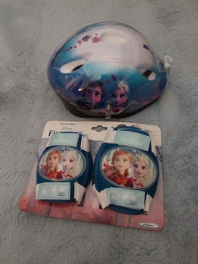 Casco y protector coderas y rodillas