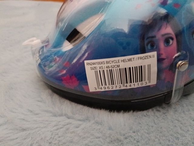 Casco y protector coderas y rodillas