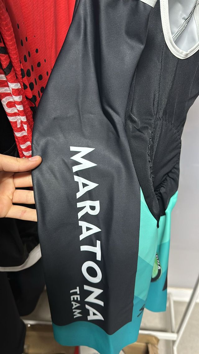 Equipación maillot y culotte