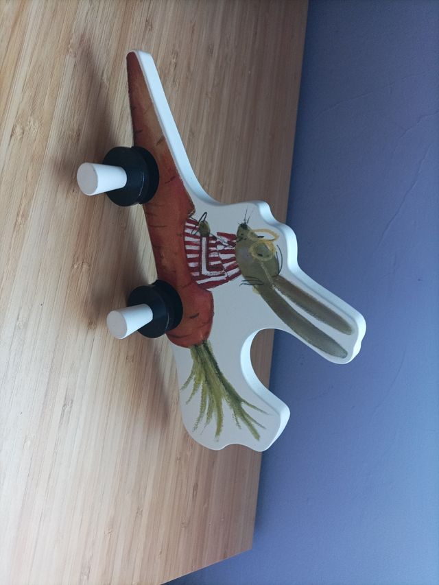 Perchero infantil pared