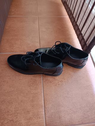 Zapatos negros