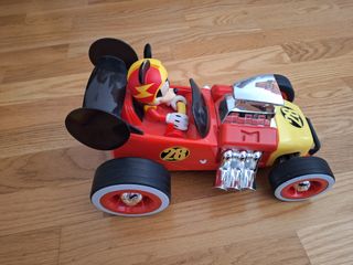 Coche mickey con mando