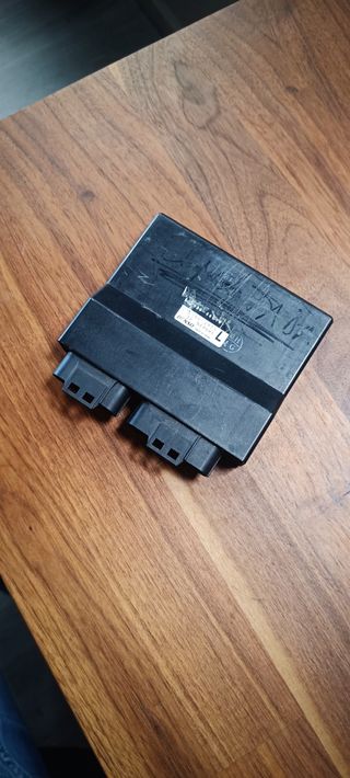 Centralita SUZUKI GSR600 limitada