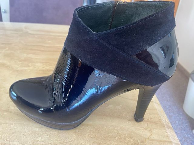 Zapatos de vestir de piel marca: Patricia Miller