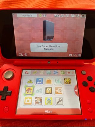 NINTENDO 2DS XL edición POKEBALL