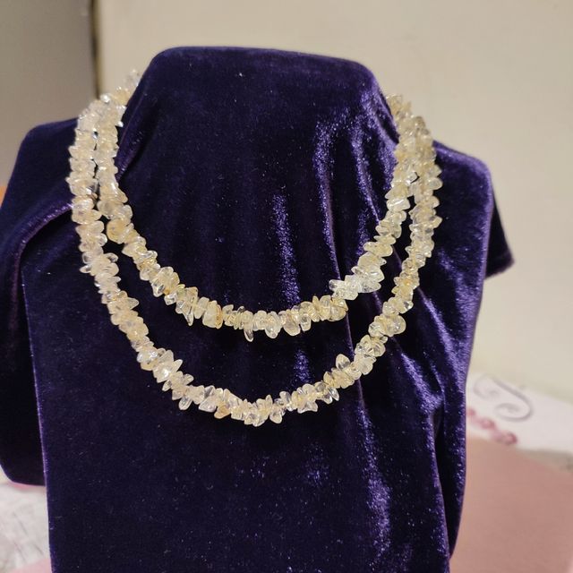 Fila lunga frammenti citrino