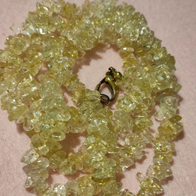 Fila lunga frammenti citrino