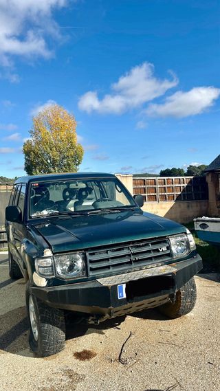 Mitsubishi Montero 3.5 V6 – Único dueño, defensas