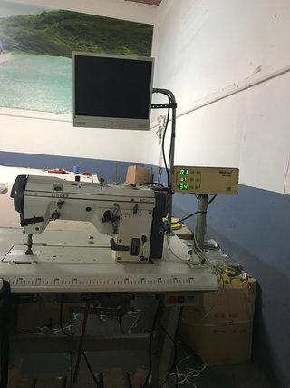 Maquina de coser industrial