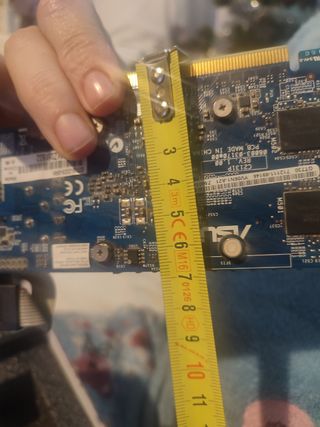 Tarjeta gráfica gt730 2GD5-BRK