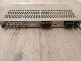 Amplificador de época SONY TA-AX2
