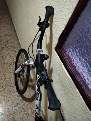 Bicicleta de montaña Orbea suspensión Fox Talas 