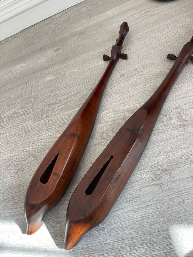 Instrumento antiguo HASAPI indonesia madera