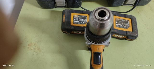 Jcb taladro batería 
