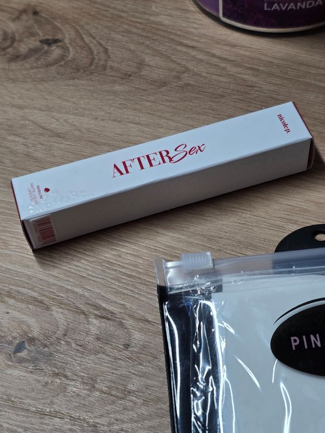 matte liquid lipstick AfterSex di Nicole Pallado