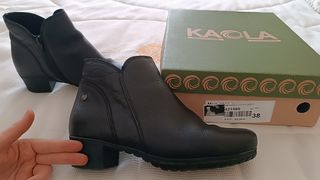 Botines negros de piel mujer 