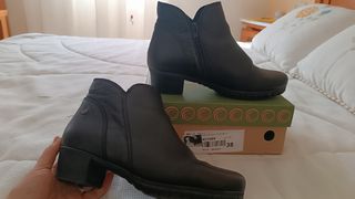 Botines negros de piel mujer 